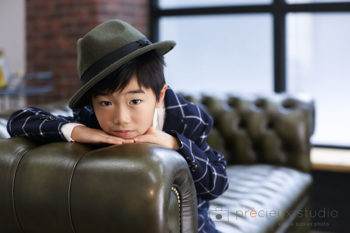 ハウススタジオでバースデーフォト 男の子のお誕生日記念写真 プレシュスタジオ撮影写真