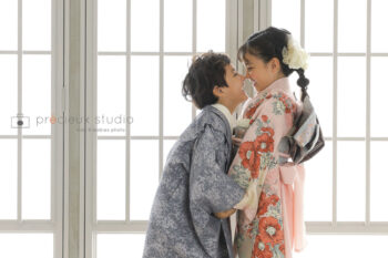 おしゃれな着物で七五三の記念写真撮影 女の子と男の子 プレシュスタジオ自由が丘店撮影