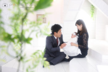 家族でお宮参りの記念撮影写真 プレシュスタジオ撮影写真