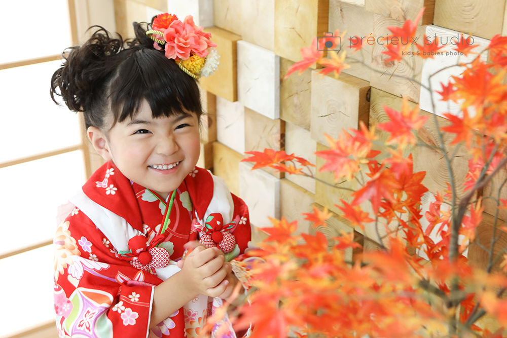 七五三はいくらかかる 安くても失敗しない七五三写真 着物のコツをプロが伝授 こども写真館プレシュスタジオ 貸切型 データお渡し一軒家スタジオ お宮参り 卒業袴 七五三撮影に