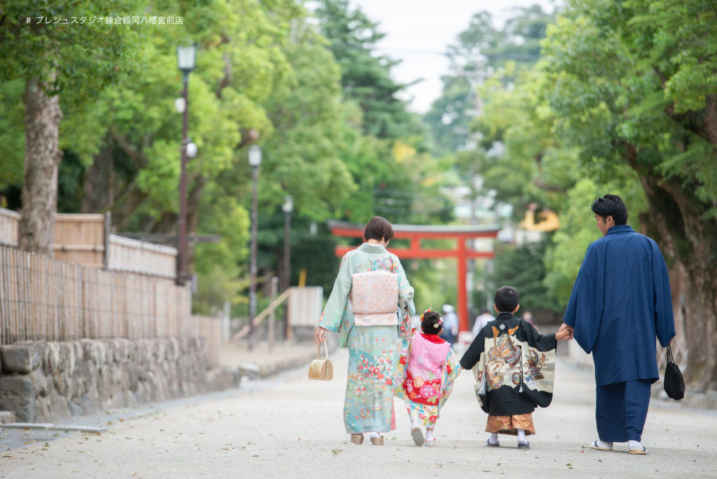 家族で七五三の神社参り