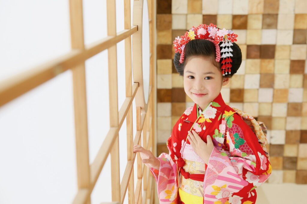 新日本髪ヘアアレンジでレトロな七五三記念写真