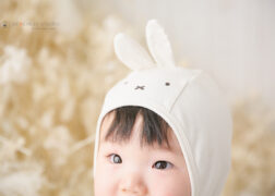 ウサギの衣装で1歳のお誕生日記念写真撮影 プレシュスタジオ豊洲店撮影