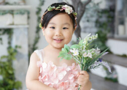 ピンクのプリンセスドレスに花冠で3歳の七五三写真撮影
