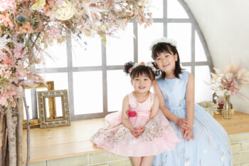 プレシュスタジオ西宮夙川店フォトギャラリー 姉妹でドレス写真撮影