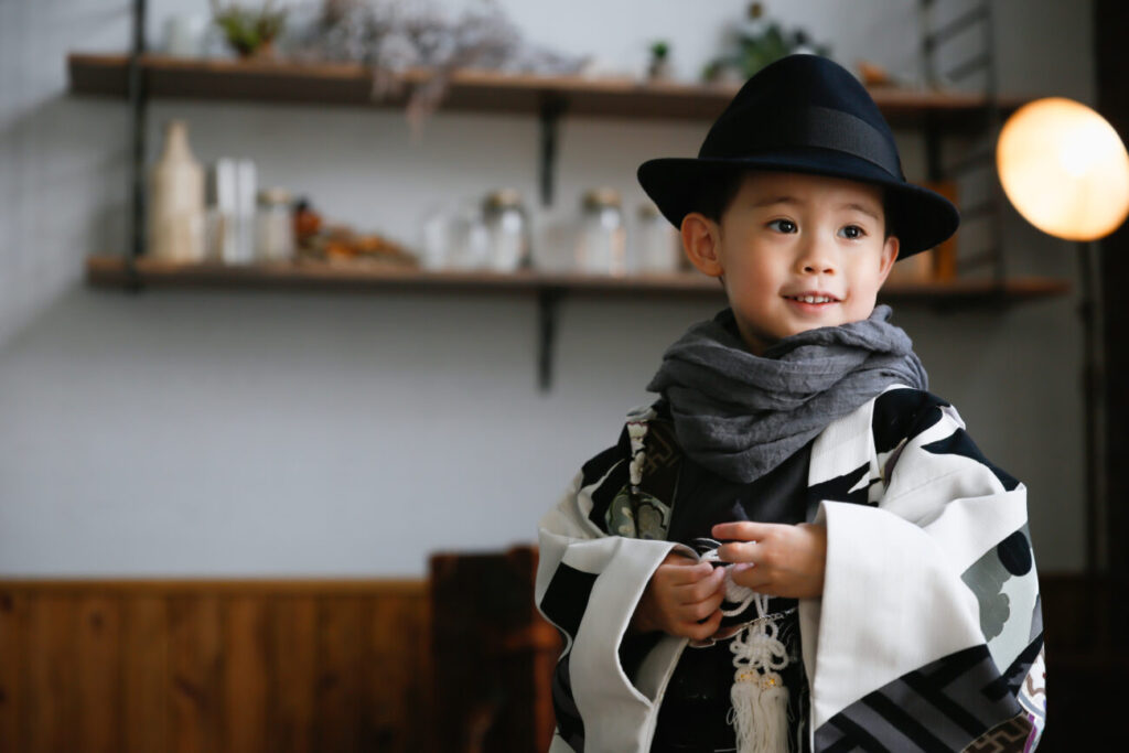 男の子の七五三は袴レンタルがおすすめ 人気の羽織袴デザイン&コーデ