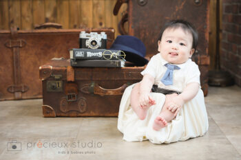 おしゃれな洋風セットとハーフバースデーの記念写真撮影