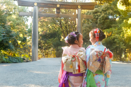 おしゃれな着物姿で七五三お参り