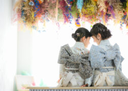 おしゃれなブランド着物にお花のセットで七五三記念写真撮影