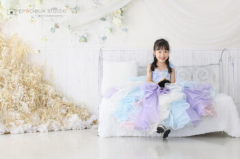 水色&ラベンダーピンクの華やかチュールドレスで七五三写真撮影