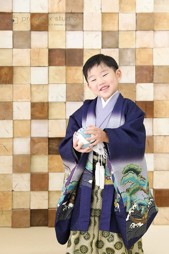 5歳の七五三記念写真撮影 ぎゅっと仲良し兄妹ショット ｜店舗ブログ