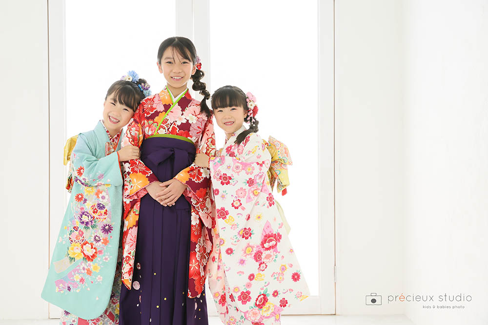 7歳七五三記念写真撮影 笑顔がそっくりな双子ちゃん ｜店舗ブログ