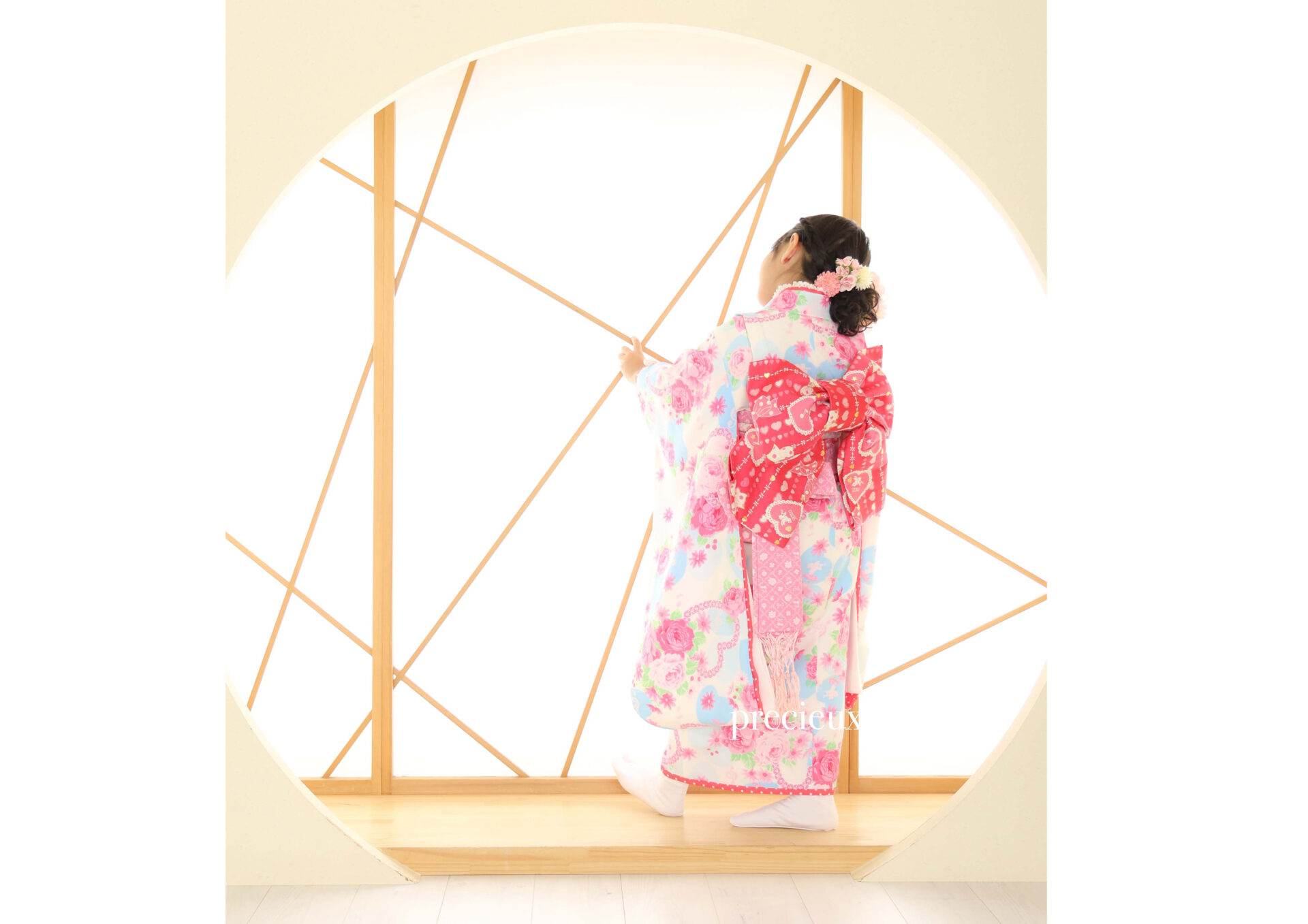 希少✨ 松田聖子 キッズドレス 120 花柄 七五三 発表会 結婚式 撮影 7歳 7歳の七五三記念写真 松田聖子コラボのピンクの着物&洋装で撮影 プレ